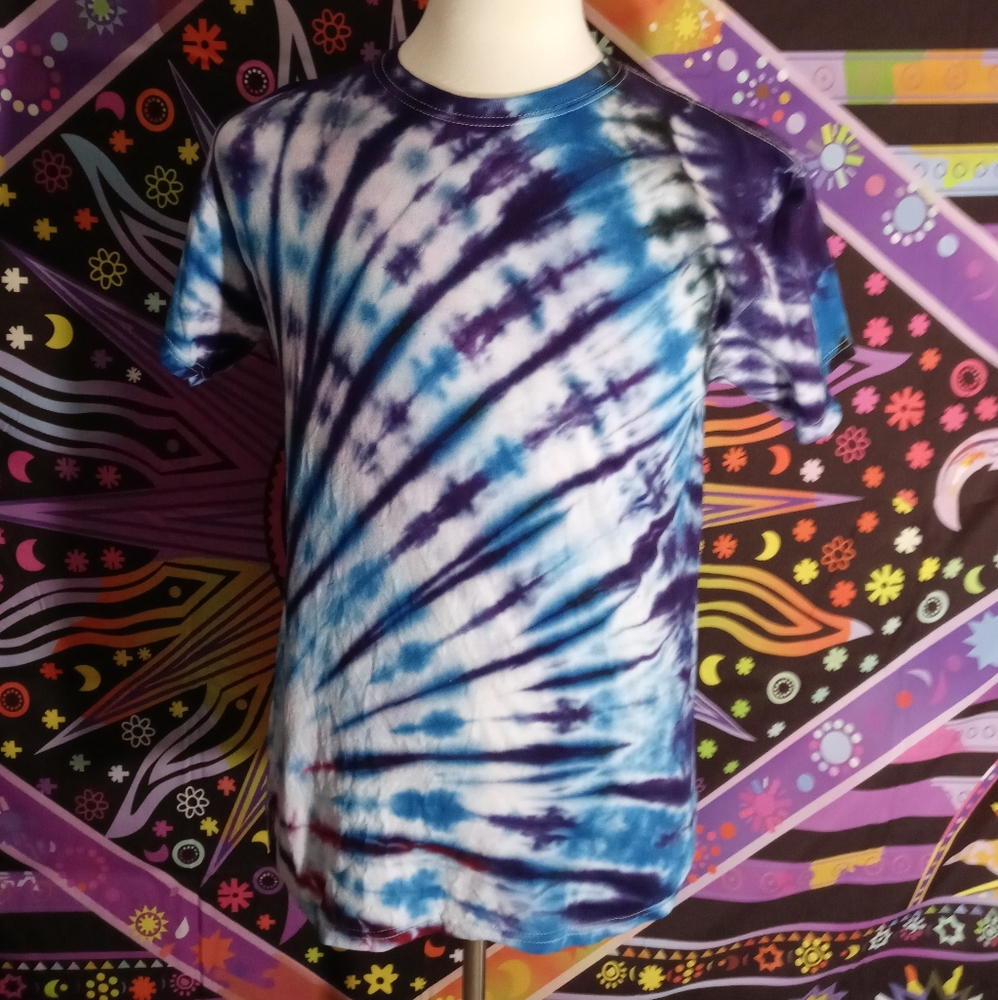 New Gildan Tie-Dye Made With Good Vibes By Me!